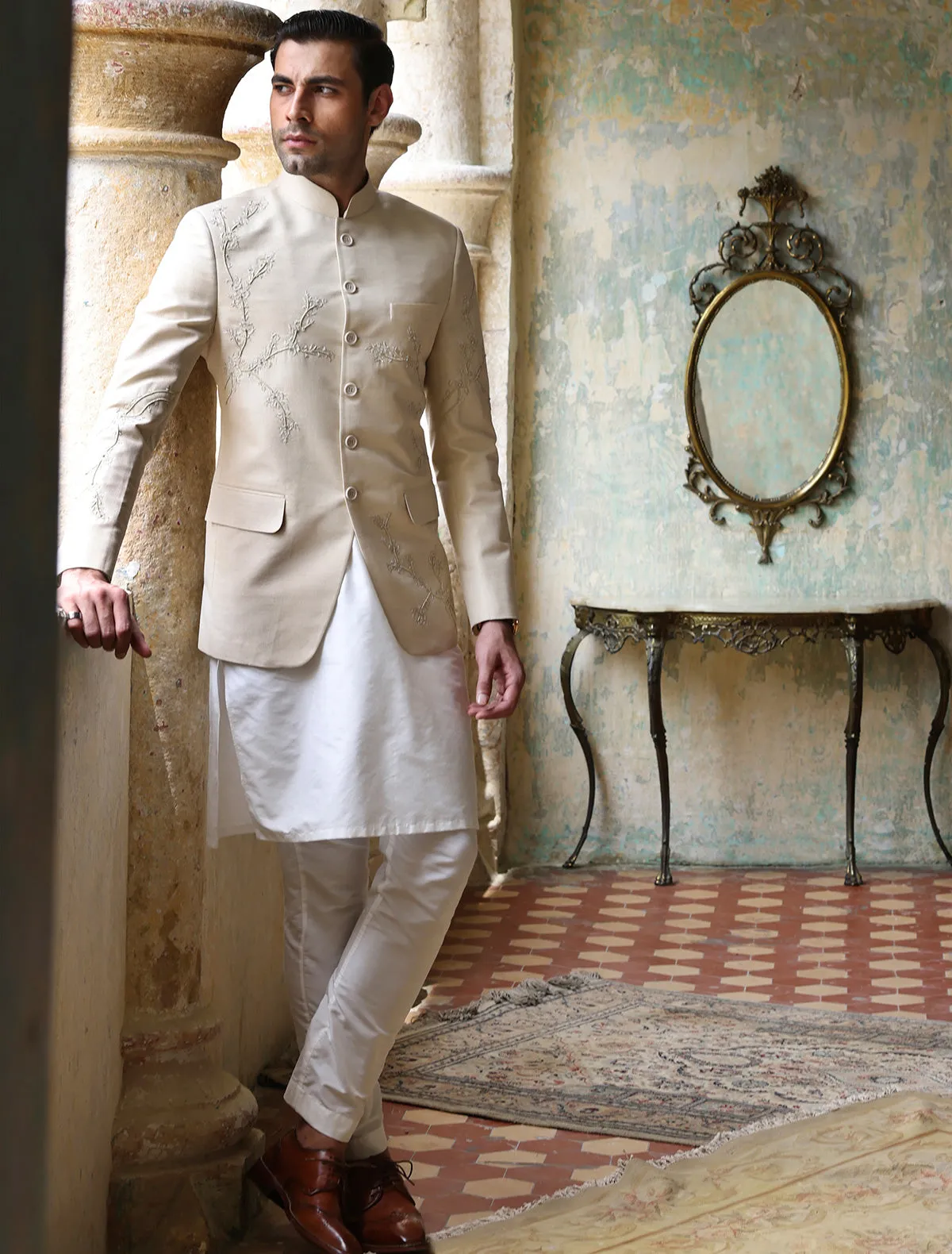 BEIGE EMBROIDERED PRINCE COAT