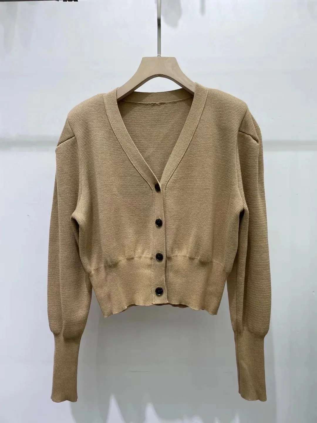 Knitted Sweater For Women Fall Winter Long Sleeve Single-Breasted V-neck Short Knitwear Cardigans  C-065