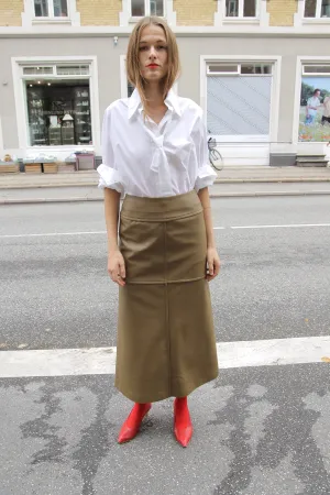 MR. LARKIN, Anja Skirt, Olive