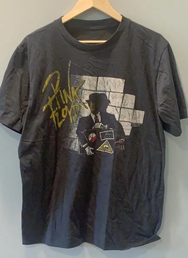 Pink Floyd Wall and Derby Figure Tee: A Distressed Vintage Tribute with Artistic Flair