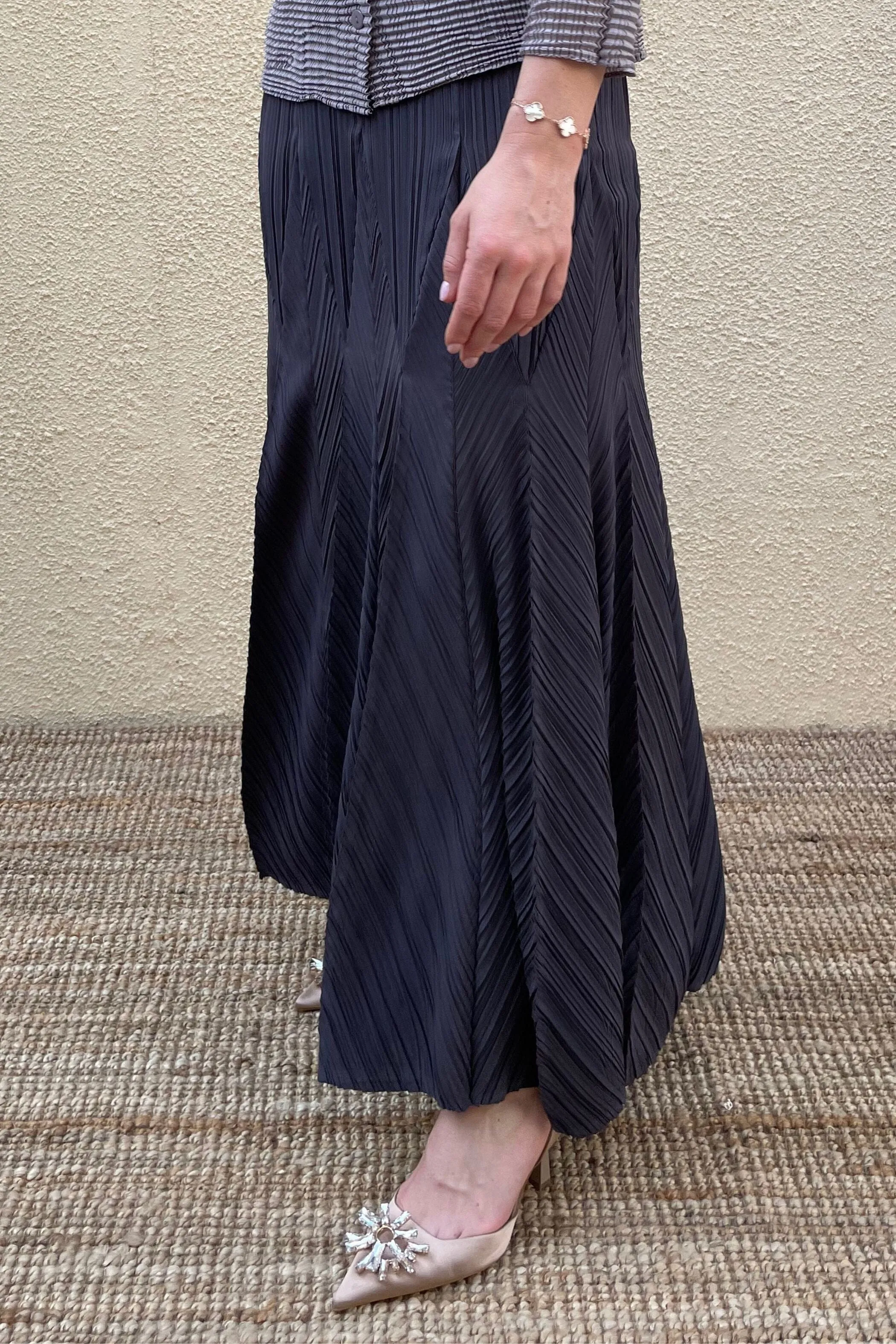 Sarrie Pleated Maxi Skirt