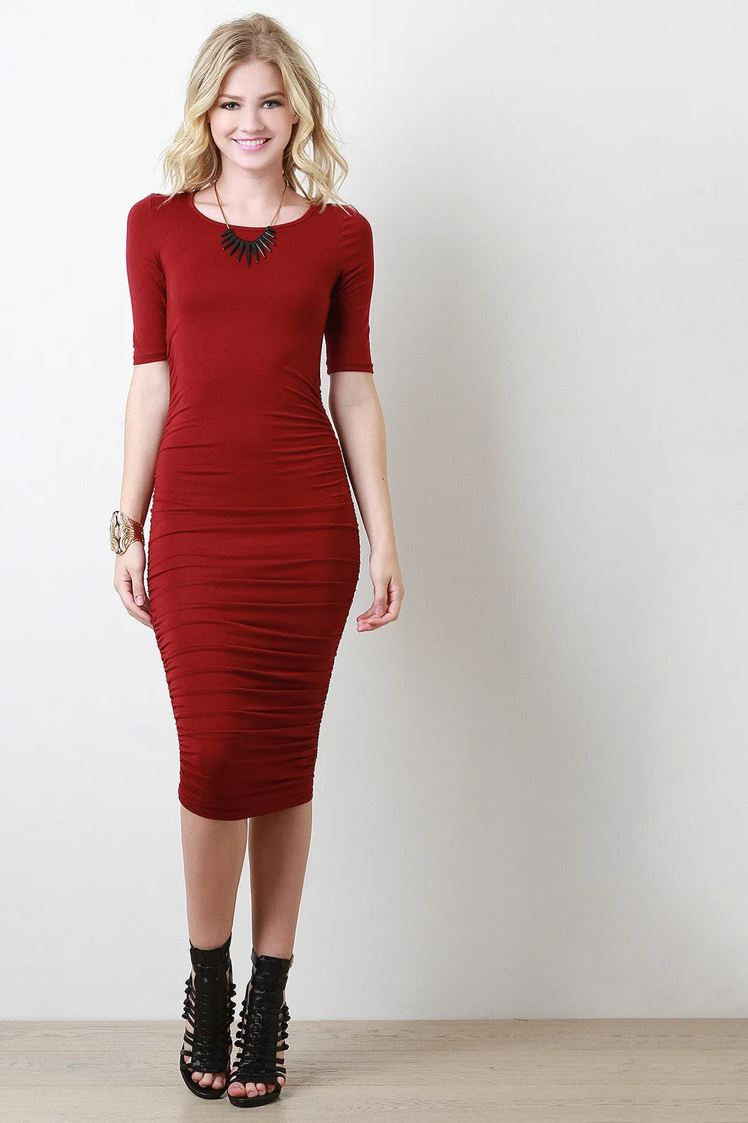 Short Sleeve Ruched Bodycon Midi Dress